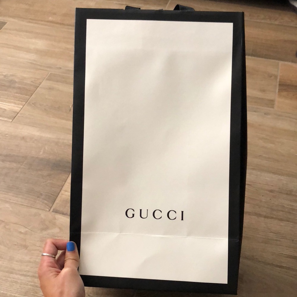Gucci shopping bag